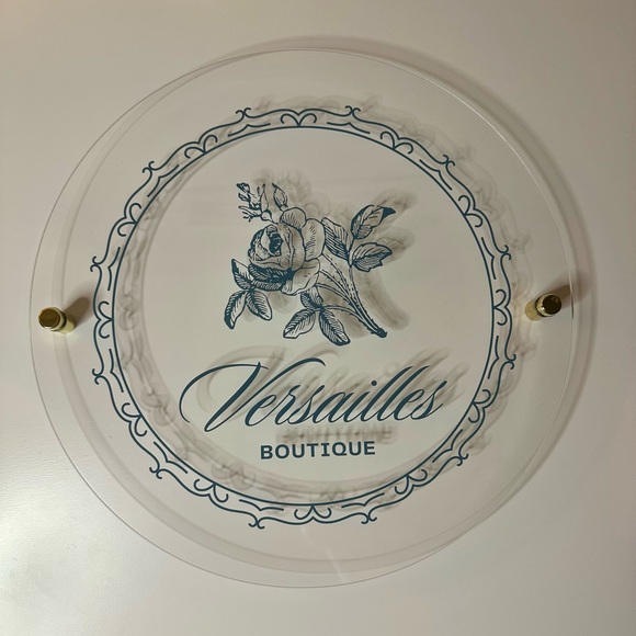 Meet the Posher - Picture 2 of 2